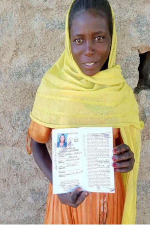 Abeba Asfahaley Teklay - daughter of martyr (ኣበባ ኣስፋሃለይ ክላይ - ጓል ስውእ)